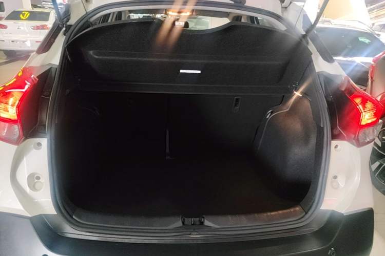 Used Nissan Kicks 2020 1.5L XL CVT Cool Enjoyment Edition Trunk
