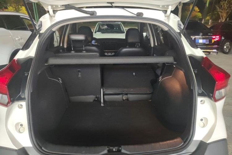 Used Nissan Kicks 2020 1.5L XL CVT Cool Enjoyment Edition Trunk