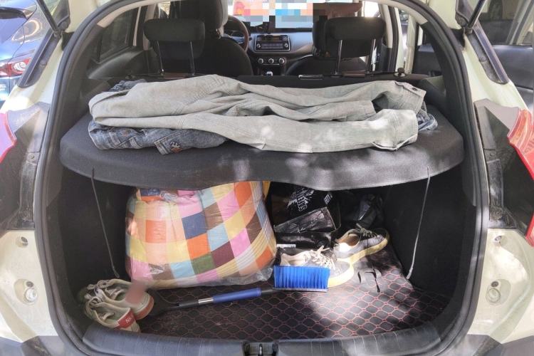 Used Nissan Kicks 2020 1.5L XE Manual Cool Edition Trunk