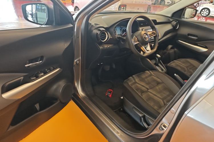 Used Nissan Kicks 2021 1.5L XL CVT Cool Enjoyment Edition Driver Seat
