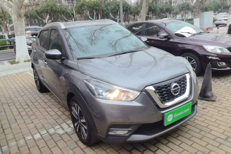 Used Nissan Kicks 2021 1.5L XV CVT Smart Connect Luxury Edition Exterior 2