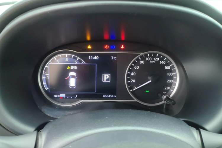 Used Nissan Kicks 2021 1.5L XV CVT Smart Connect Luxury Edition Instrument Cluster