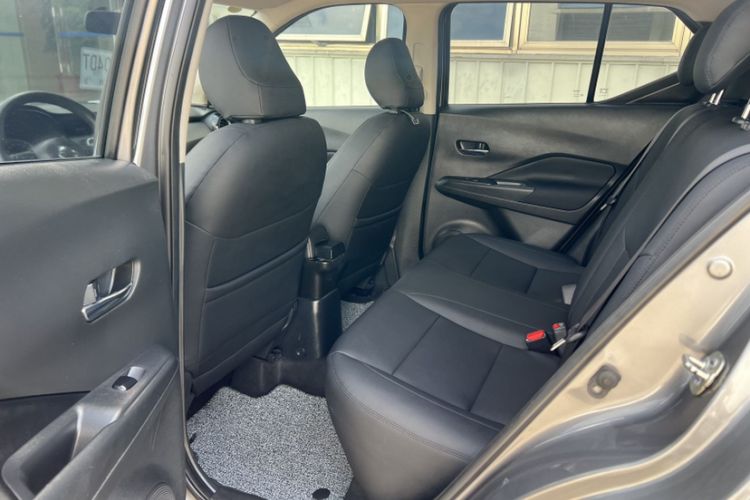 Used Nissan Kicks 2021 1.5L XL CVT Cool Enjoyment Edition Interior 3