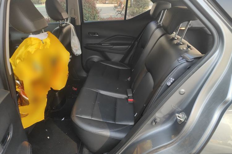 Used Nissan Kicks 2021 1.5L XV CVT Smart Connect Luxury Edition Left Rear Seat
