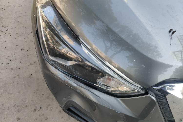 Used Nissan Kicks 2021 1.5L XV CVT Smart Connect Luxury Edition Right Front Headlight