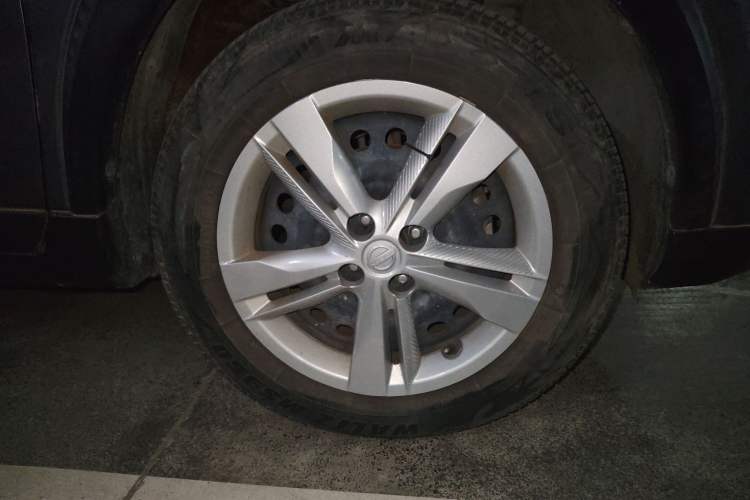 Used Nissan Kicks 2021 1.5L XE Manual Cool Edition Right Front Wheel Hub