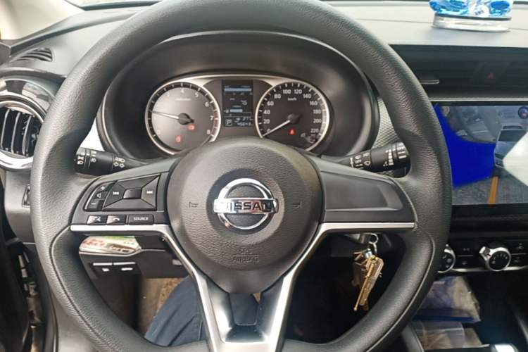 Used Nissan Kicks 2021 1.5L XL CVT Cool Enjoyment Edition Steering Wheel