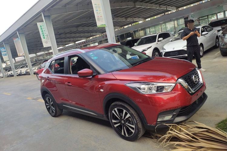 Used Nissan Kicks 2021 1.5L XL CVT Cool Enjoyment Edition Exterior 2