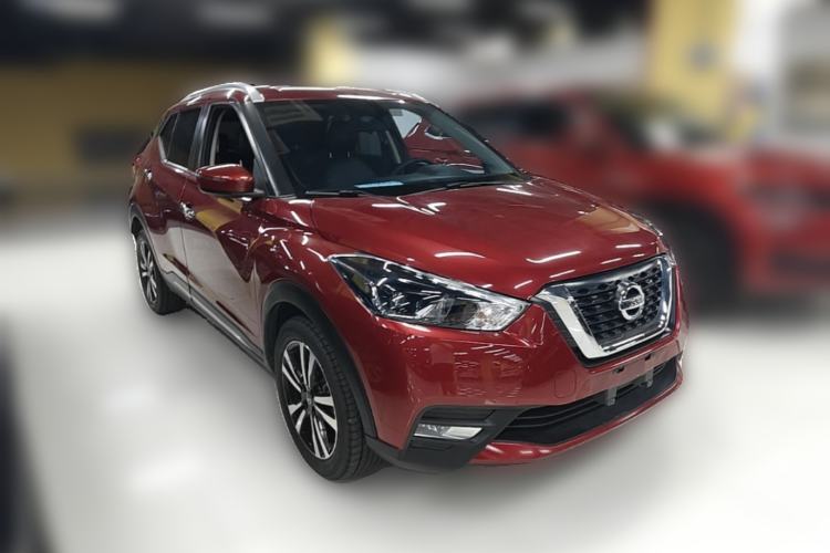 Used Nissan Kicks 2021 1.5L XV CVT Smart Connect Luxury Edition Front Right 45 Deg