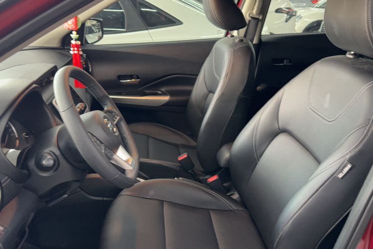 Used Nissan Kicks 2021 1.5L XV CVT Smart Connect Luxury Edition Left Front Seat