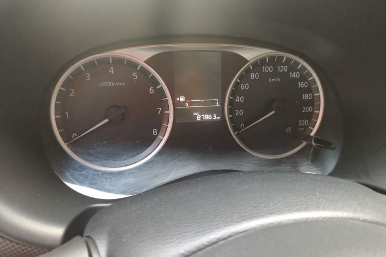 Used Nissan Kicks 2021 1.5L XL CVT Cool Enjoyment Edition Odometer Close Up