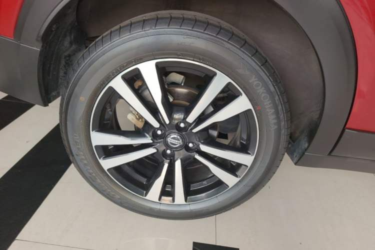 Used Nissan Kicks 2021 1.5L XV CVT Smart Connect Luxury Edition Right Rear Wheel Hub