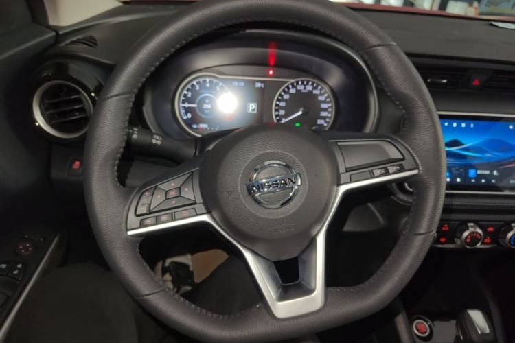 Used Nissan Kicks 2021 1.5L XV CVT Smart Connect Luxury Edition Steering Wheel