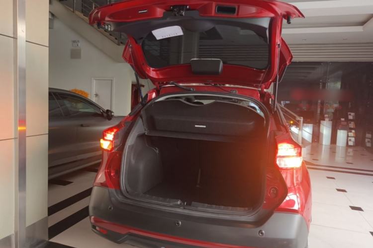 Used Nissan Kicks 2021 1.5L XV CVT Smart Connect Luxury Edition Trunk