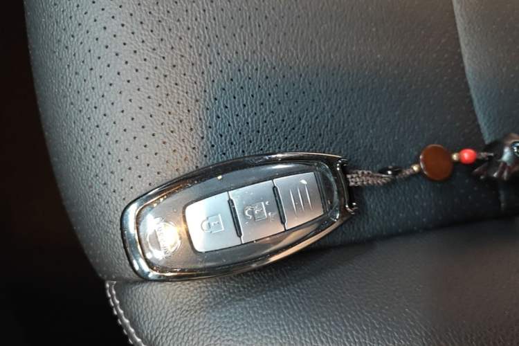 Used Nissan Kicks 2021 1.5L XV CVT Smart Connect Luxury Edition Vehicle Key