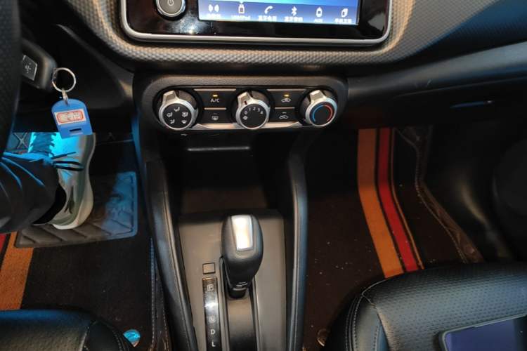 Used Nissan Kicks 2021 1.5L XL CVT Cool Enjoyment Edition Audio And AC Panel
