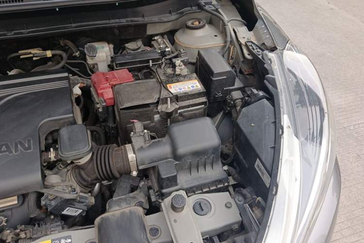 Used Nissan Kicks 2021 1.5L XL CVT Cool Enjoyment Edition Engine Bay Left