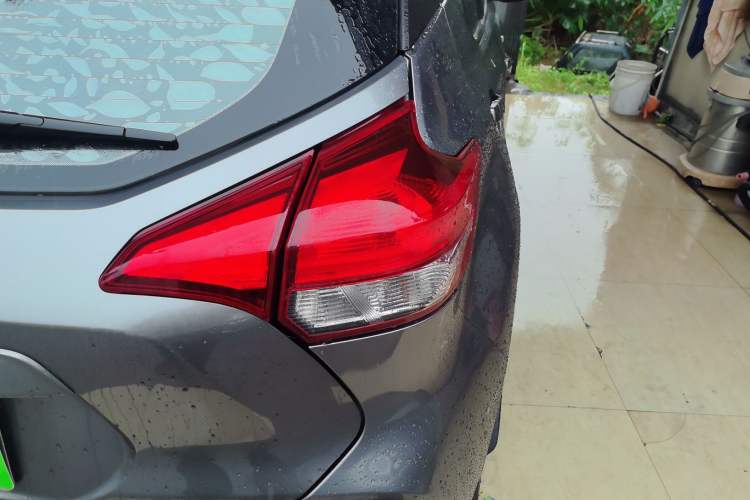 Used Nissan Kicks 2021 1.5L XL CVT Cool Enjoyment Edition Exterior 1