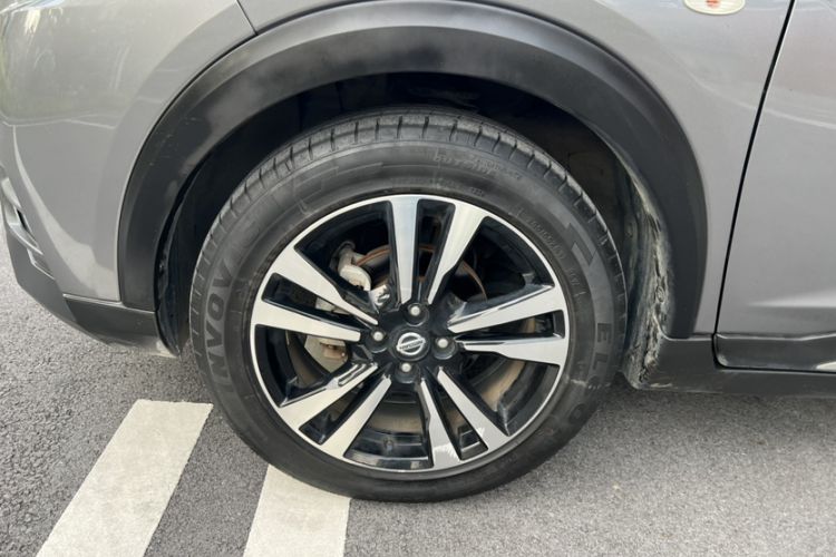 Used Nissan Kicks 2021 1.5L XL CVT Cool Enjoyment Edition Exterior 5