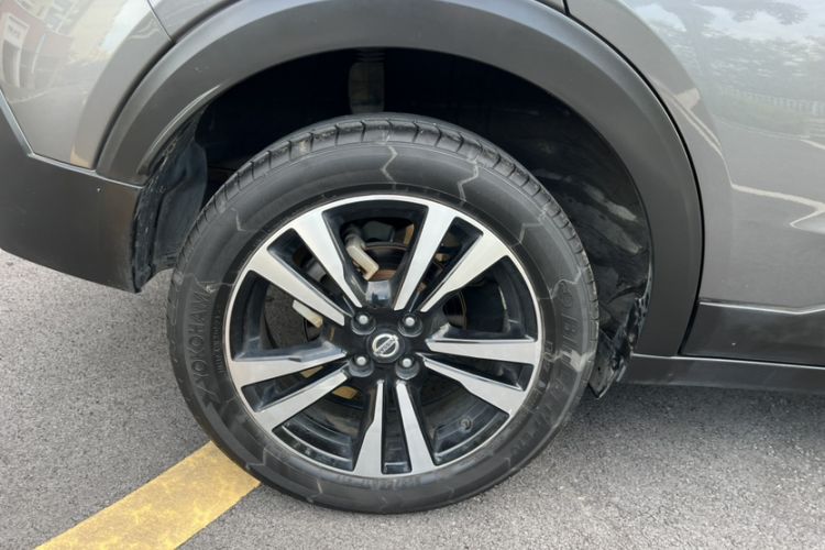 Used Nissan Kicks 2021 1.5L XL CVT Cool Enjoyment Edition Exterior 6