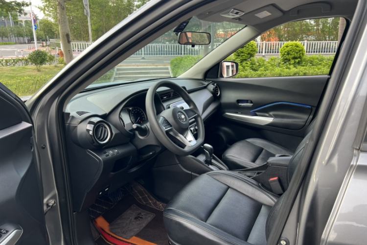Used Nissan Kicks 2021 1.5L XL CVT Cool Enjoyment Edition Interior 3