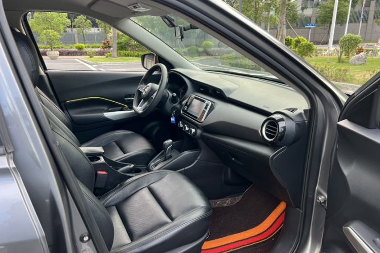Used Nissan Kicks 2021 1.5L XL CVT Cool Enjoyment Edition Interior 4