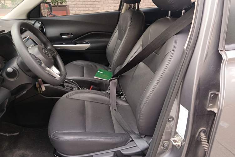 Used Nissan Kicks 2021 1.5L XL CVT Cool Enjoyment Edition Left Front Seat