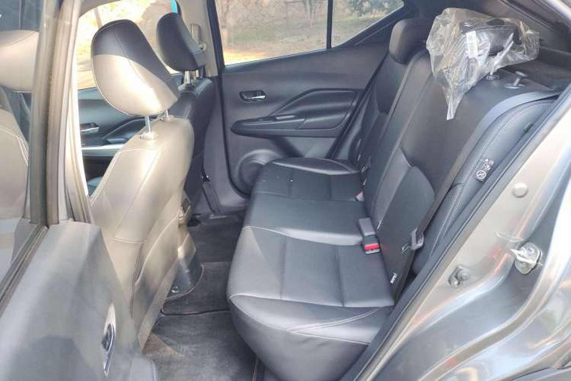 Used Nissan Kicks 2021 1.5L XV CVT Smart Connect Luxury Edition Left Rear Seat