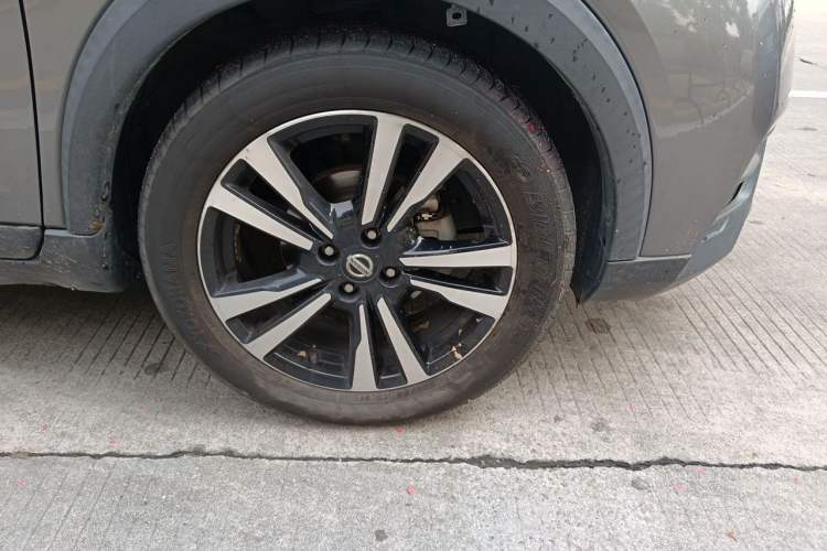 Used Nissan Kicks 2021 1.5L XL CVT Cool Enjoyment Edition Right Front Wheel Hub