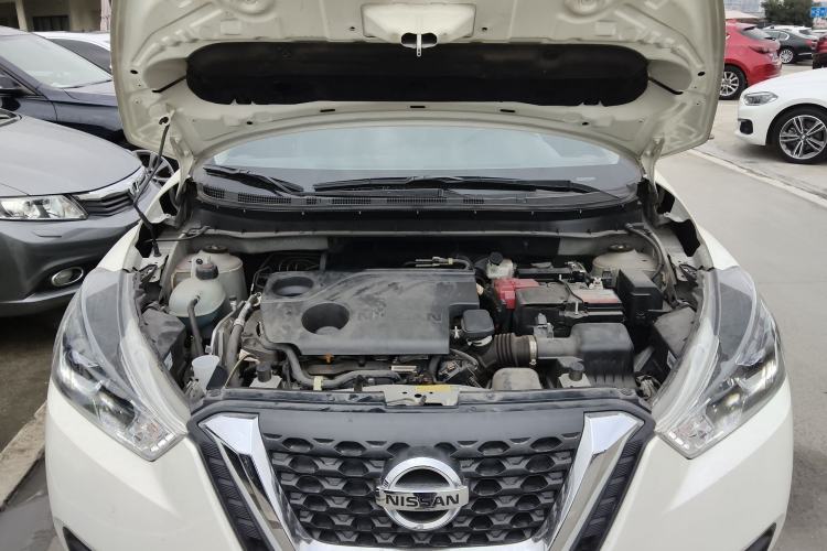 Used Nissan Kicks 2021 1.5L XV CVT Smart Connect Luxury Edition Engine Bay