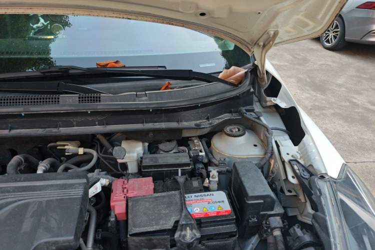 Used Nissan Kicks 2021 1.5L XL CVT Cool Enjoyment Edition Engine Bay Left