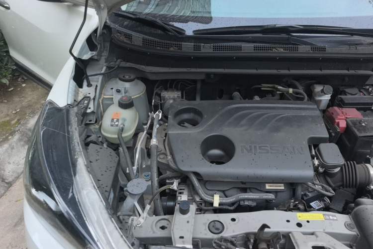 Used Nissan Kicks 2021 1.5L XV CVT Smart Connect Luxury Edition Engine Bay Right