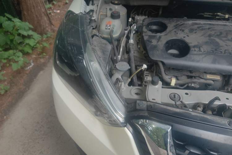 Used Nissan Kicks 2021 1.5L XV CVT Smart Connect Luxury Edition Engine Bay Right