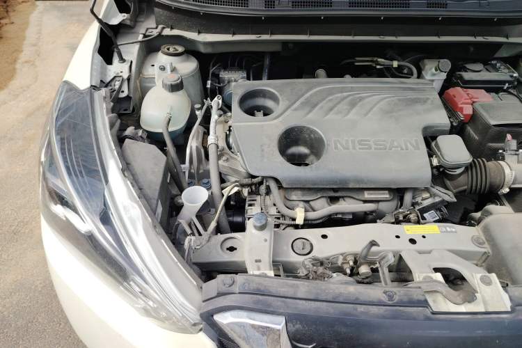 Used Nissan Kicks 2021 1.5L XV CVT Smart Connect Luxury Edition Engine Bay Right