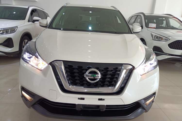 Used Nissan Kicks 2021 1.5L XV CVT Smart Connect Luxury Edition Exterior 1