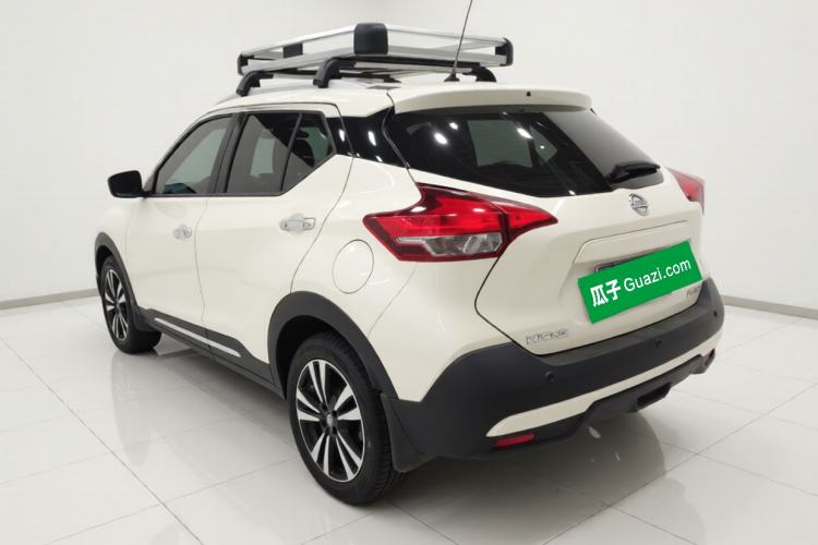 Used Nissan Kicks 2021 1.5L XV CVT Smart Connect Luxury Edition Exterior 3