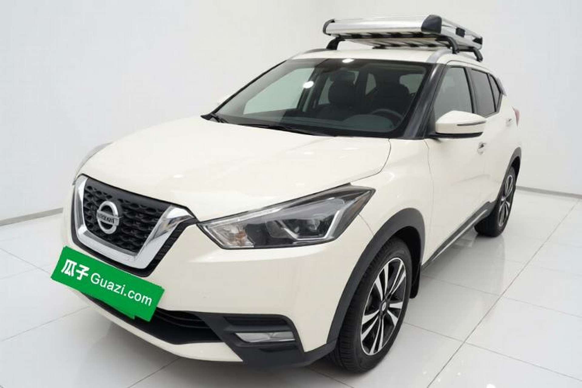 Used Nissan Kicks 2021 1.5L XV CVT Smart Connect Luxury Edition Front Left 45 Deg