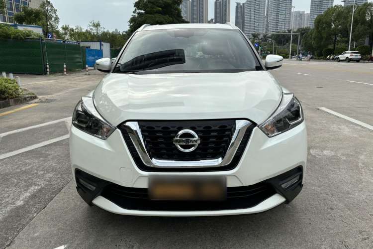 Used Nissan Kicks 2021 1.5L XV CVT Smart Connect Luxury Edition Front