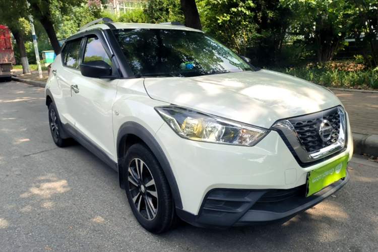 Used Nissan Kicks 2021 1.5L XE Manual Cool Edition Front Right 45 Deg