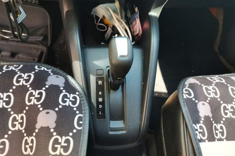 Used Nissan Kicks 2021 1.5L XL CVT Cool Enjoyment Edition Gear Lever
