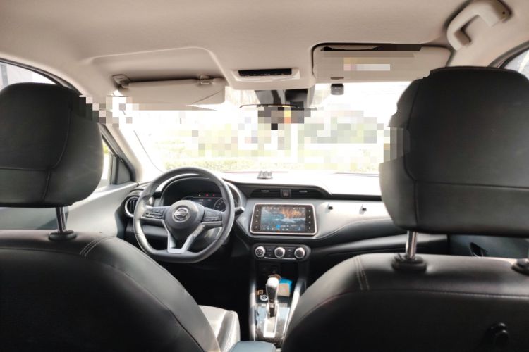 Used Nissan Kicks 2021 1.5L XV CVT Smart Connect Luxury Edition Headliner