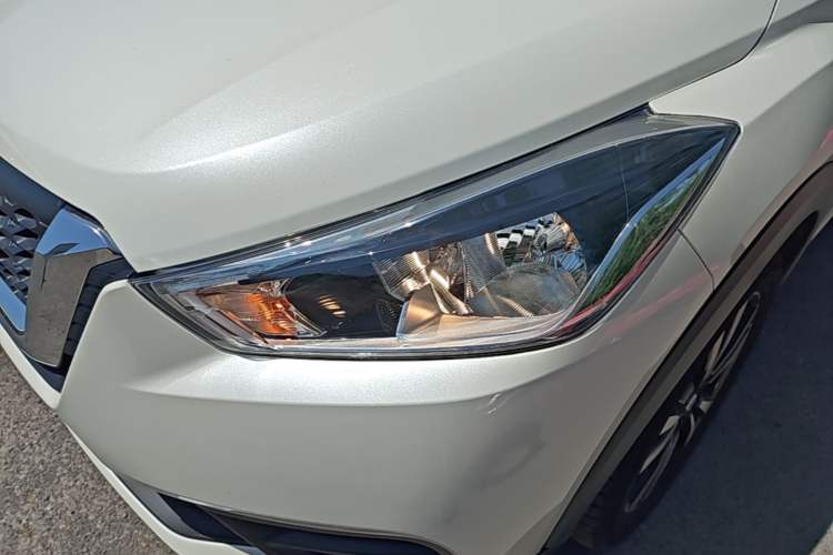 Used Nissan Kicks 2021 1.5L XL CVT Cool Enjoyment Edition Left Front Headlight