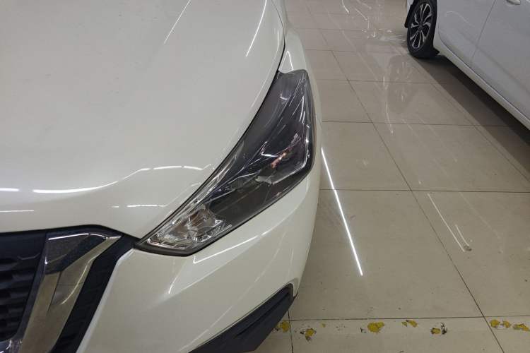 Used Nissan Kicks 2021 1.5L XV CVT Smart Connect Luxury Edition Left Front Headlight