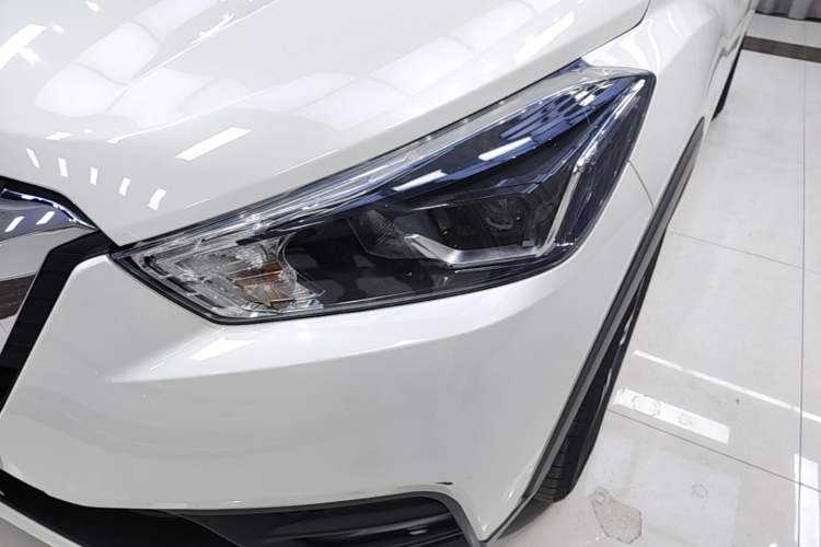 Used Nissan Kicks 2021 1.5L XV CVT Smart Connect Luxury Edition Left Front Headlight