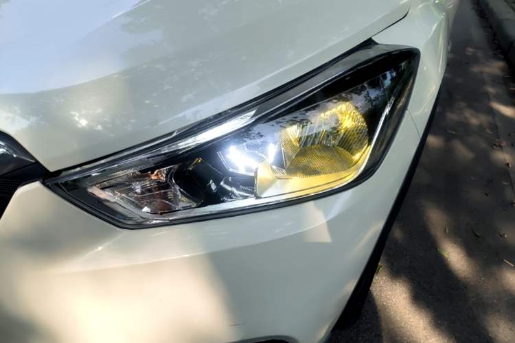 Used Nissan Kicks 2021 1.5L XE Manual Cool Edition Left Front Headlight