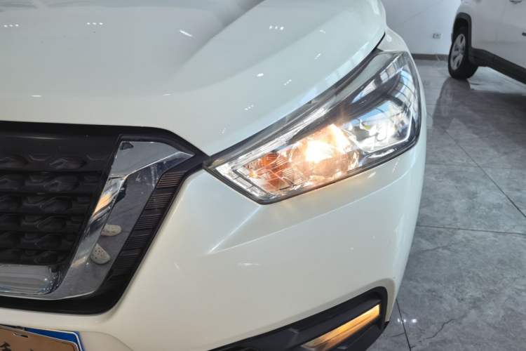 Used Nissan Kicks 2021 1.5L XV CVT Smart Connect Luxury Edition Left Front Headlight