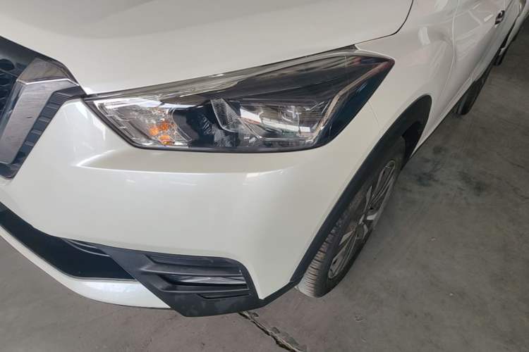 Used Nissan Kicks 2021 1.5L XV CVT Smart Connect Luxury Edition Left Front Headlight
