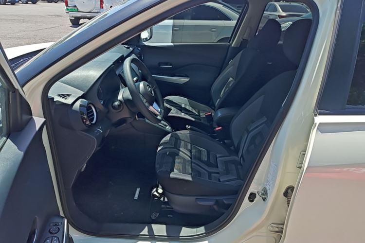 Used Nissan Kicks 2021 1.5L XL CVT Cool Enjoyment Edition Left Front Seat