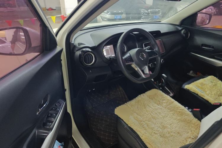 Used Nissan Kicks 2021 1.5L XV CVT Smart Connect Luxury Edition Left Front Seat