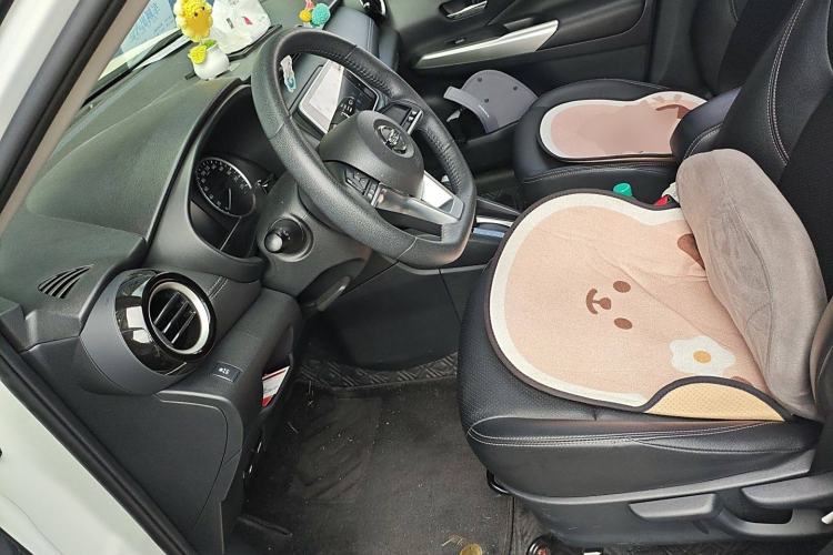 Used Nissan Kicks 2021 1.5L XV CVT Smart Connect Luxury Edition Left Front Seat